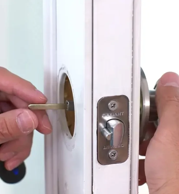 how-to-install-a-door-lock-step-3